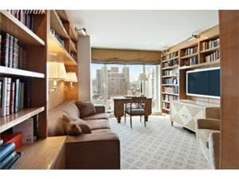 New York City Real Estate | View 205 East 85th Street, 15CD | Library | View 4