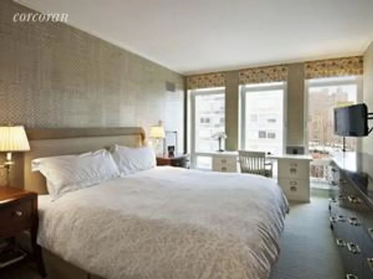 New York City Real Estate | View 205 East 85th Street, 15CD | room 7 | View 8