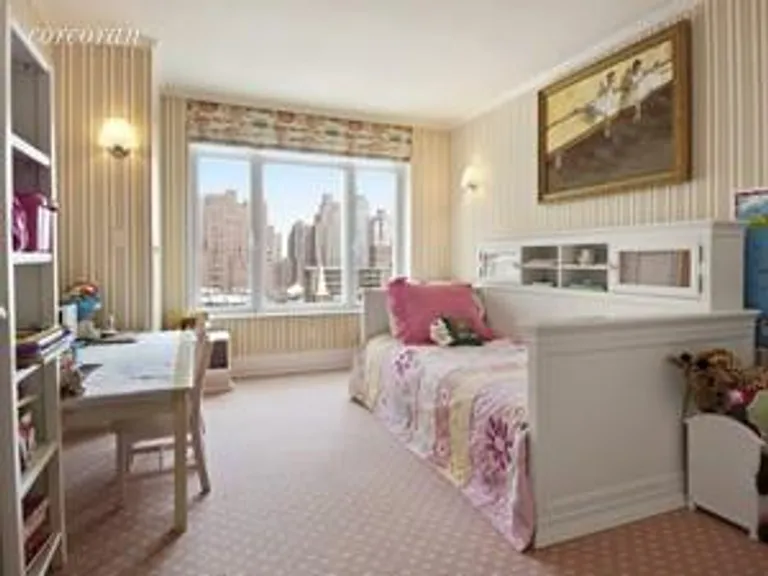 New York City Real Estate | View 205 East 85th Street, 15CD | room 9 | View 10
