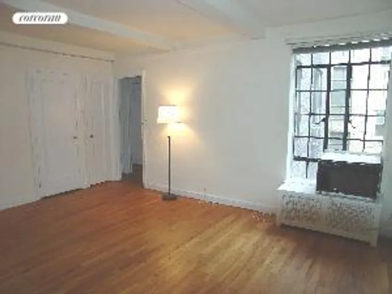 New York City Real Estate | View 333 East 43rd Street, 801 | room 5 | View 6
