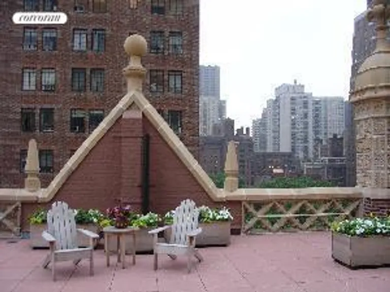New York City Real Estate | View 333 East 43rd Street, 801 | room 12 | View 13