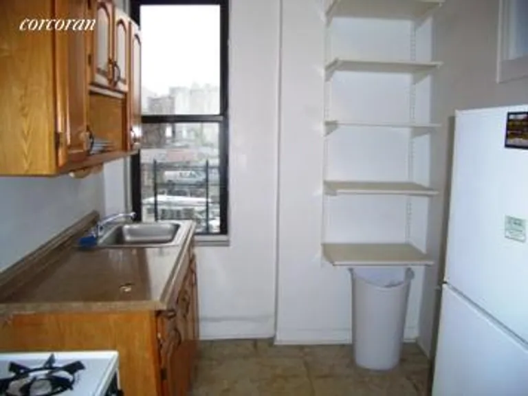 New York City Real Estate | View 557 Franklin Avenue, 10 | 2 Beds, 1 Bath | View 1