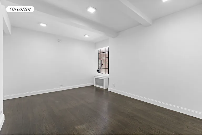 New York City Real Estate | View 25 Tudor City Place, 1607 | room 2 | View 3
