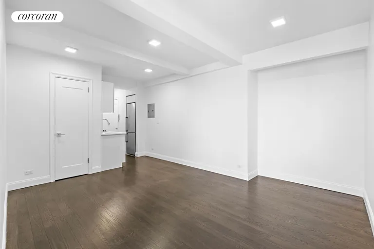 New York City Real Estate | View 25 Tudor City Place, 1607 | room 4 | View 5
