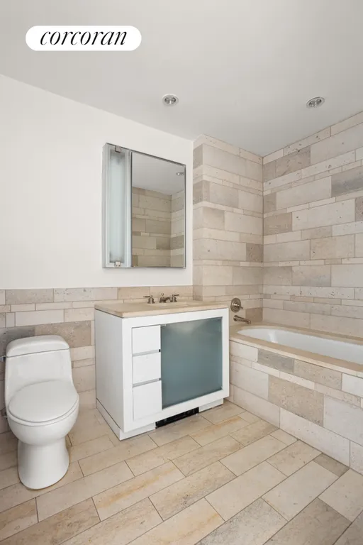 New York City Real Estate | View 450 East 83rd Street, 6B | Primary Bathroom | View 6