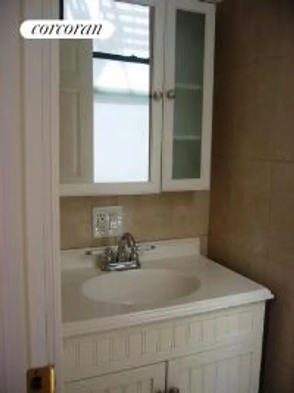 New York City Real Estate | View 72 3rd place, 2 | room 2 | View 3