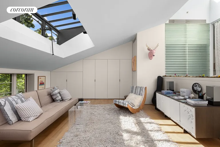 New York City Real Estate | View 12 Sidney Place | Lounge/Bedroom | View 13