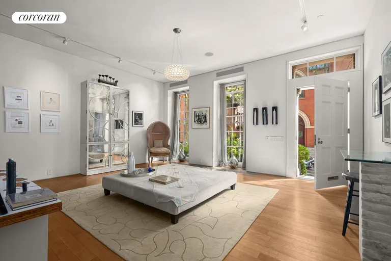 New York City Real Estate | View 12 Sidney Place | Entry Gallery | View 4