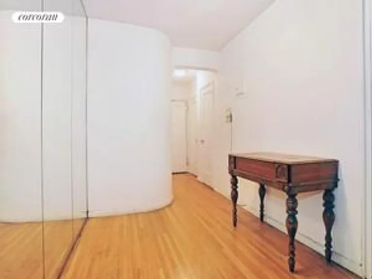 New York City Real Estate | View 290 Sixth Avenue, 2A | Large Dining Foyer | View 3