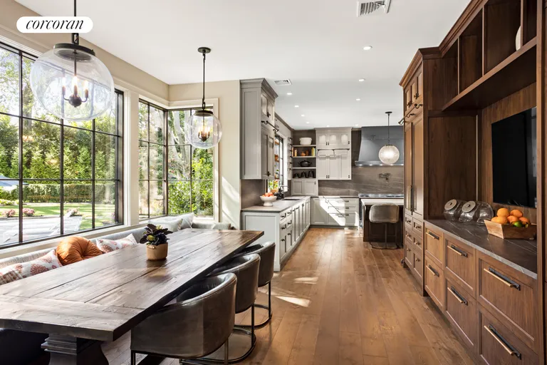 New York City Real Estate | View 176 Benedict Road | room 9 | View 10