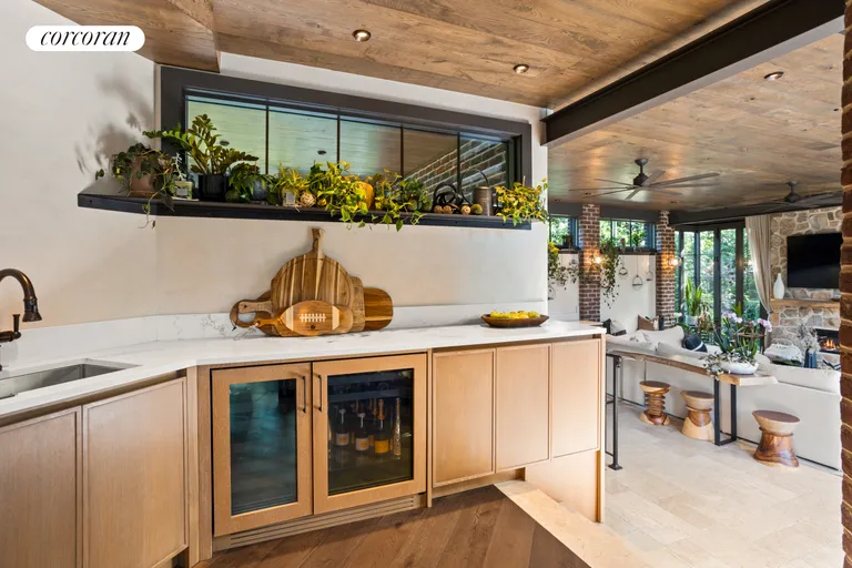 New York City Real Estate | View 176 Benedict Road | room 11 | View 12