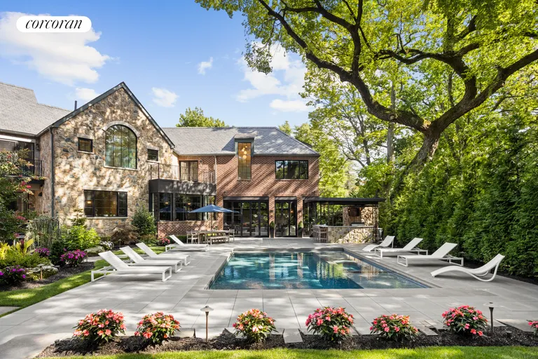 New York City Real Estate | View 176 Benedict Road | room 14 | View 15