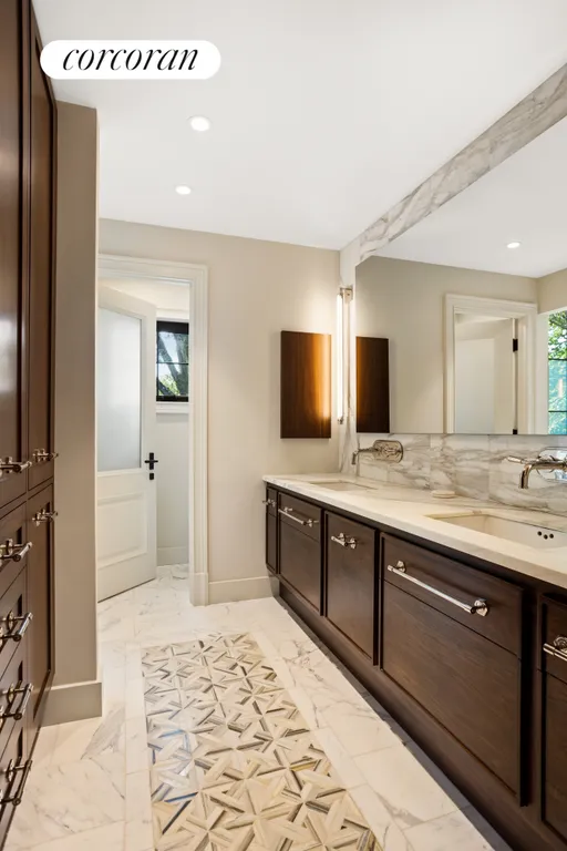 New York City Real Estate | View 176 Benedict Road | room 21 | View 22