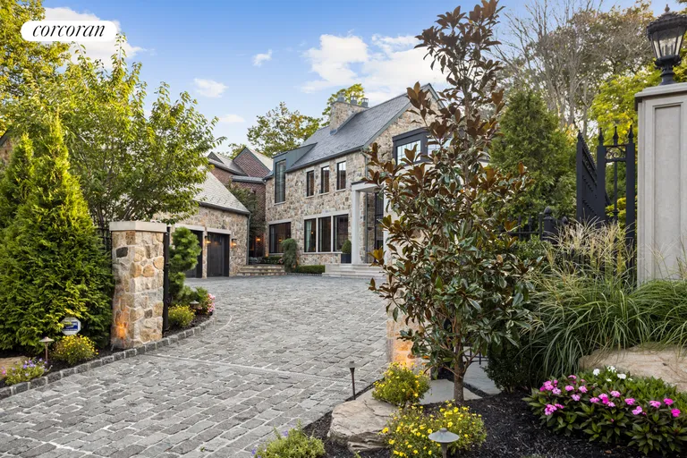 New York City Real Estate | View 176 Benedict Road | room 48 | View 49
