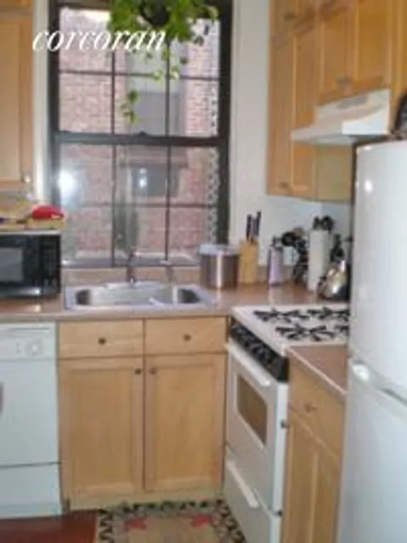 New York City Real Estate | View 215 West 21st Street, 1B | room 4 | View 5