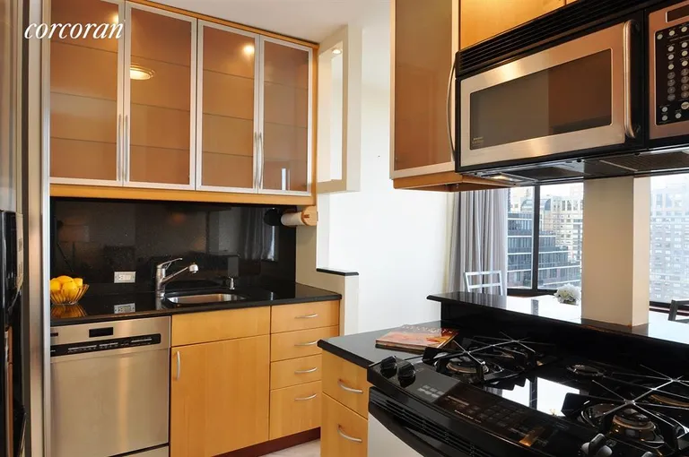 New York City Real Estate | View 300 East 93rd Street, 34C | 1 Bed, 2 Baths | View 1
