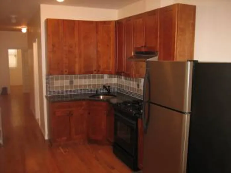New York City Real Estate | View 477 Hicks Street, 1L | 2 Beds, 1 Bath | View 1