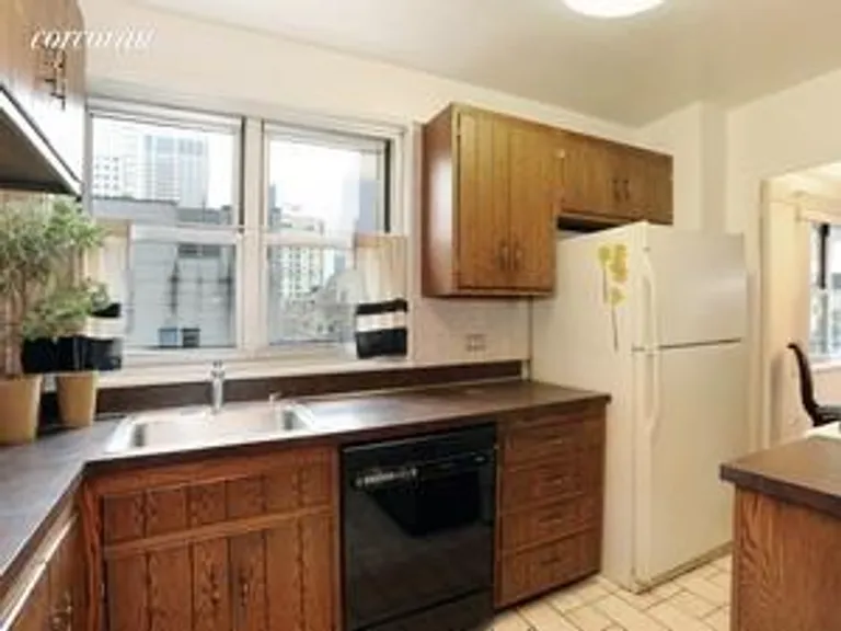 New York City Real Estate | View 77 West 55th Street, 16B | room 3 | View 4