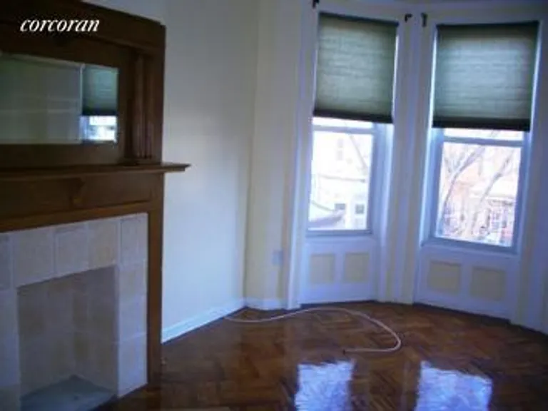 New York City Real Estate | View 1447 Dean Street, 3 | room 4 | View 5