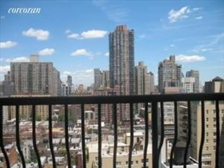 New York City Real Estate | View 343 East 74th Street, 16B | room 6 | View 7