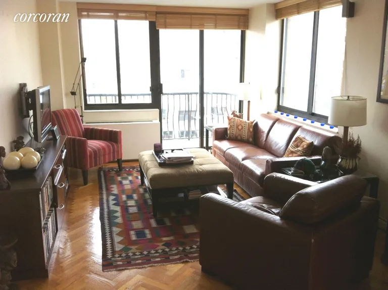 New York City Real Estate | View 343 East 74th Street, 16B | 2 Beds, 2 Baths | View 1