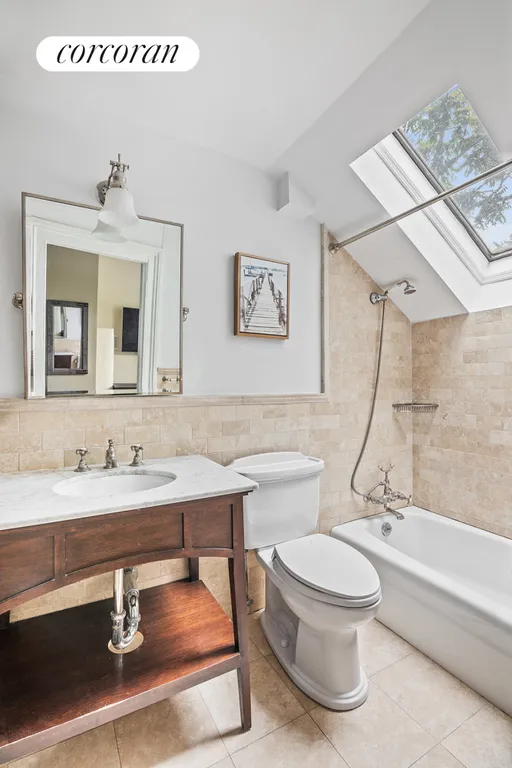 New York City Real Estate | View 18 Commerce Street | room 20 | View 21