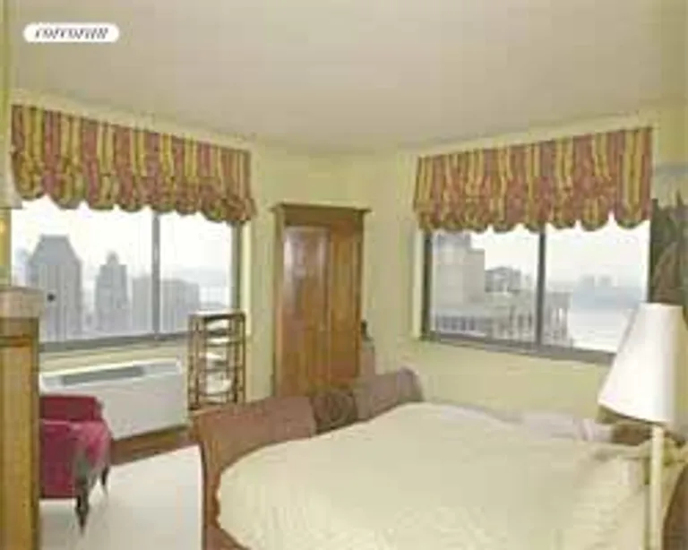 New York City Real Estate | View 111 West 67th Street, 39A | room 3 | View 4