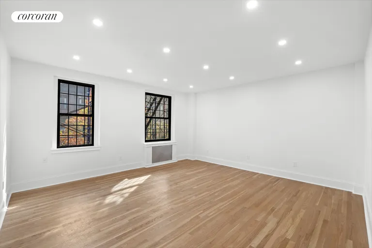 New York City Real Estate | View 78 8th Avenue, 4G | room 6 | View 7