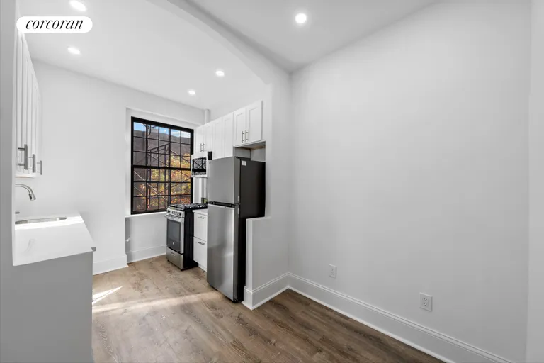 New York City Real Estate | View 78 8th Avenue, 4G | room 9 | View 10