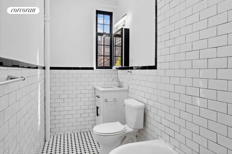 New York City Real Estate | View 78 8th Avenue, 4G | room 12 | View 13