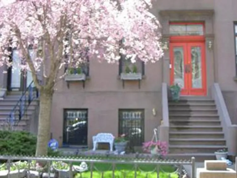 New York City Real Estate | View 44 1st Place, 1 | 1.5 Beds, 1 Bath | View 1