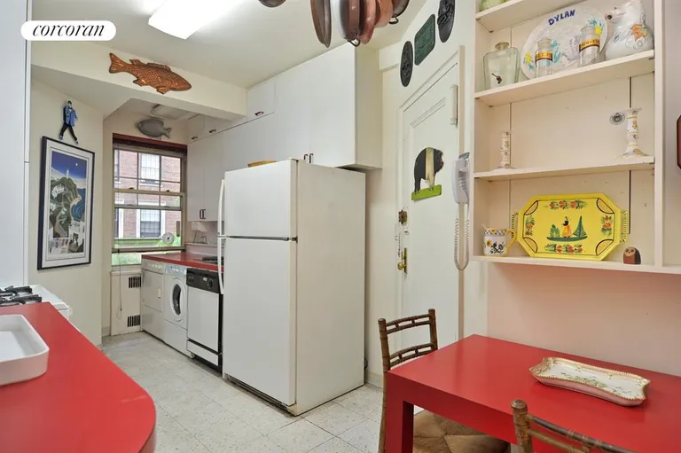 New York City Real Estate | View 785 Park Avenue, 4A | Kitchen | View 4