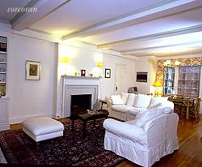 New York City Real Estate | View 333 East 68th Street, 8F | 2 Beds, 2 Baths | View 1