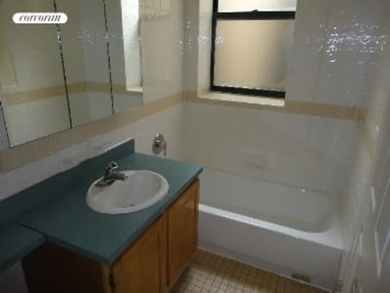 New York City Real Estate | View 371 West 117th Street, 5D | Hall Bathroom | View 3