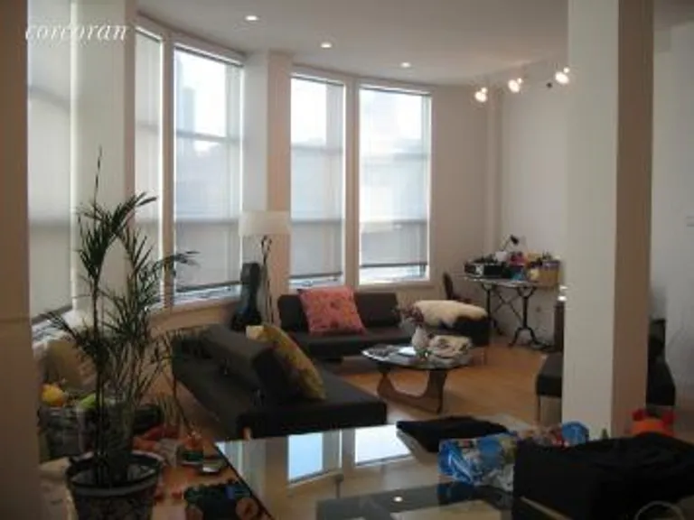 New York City Real Estate | View 42 Main Street, 4C | 1 Bed, 2 Baths | View 1