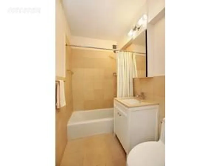 New York City Real Estate | View 115 East 9th Street, 12H | room 5 | View 6