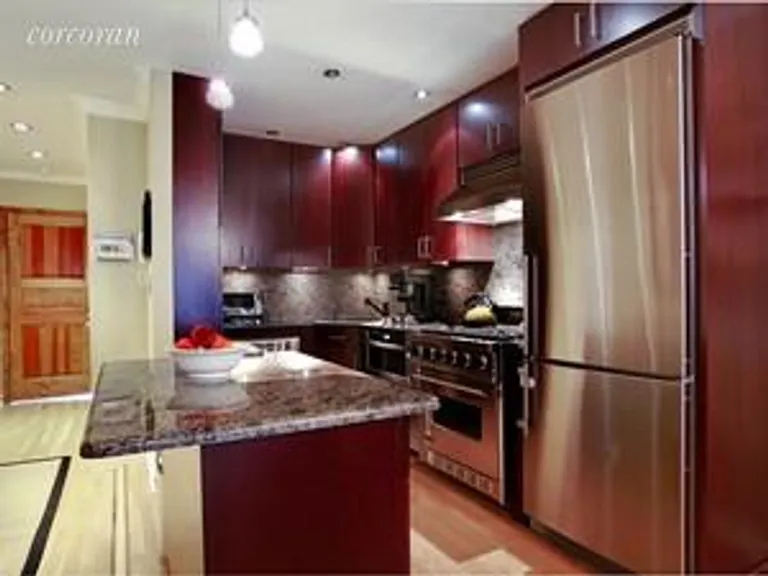 New York City Real Estate | View 134 East 93rd Street, 7C | room 1 | View 2