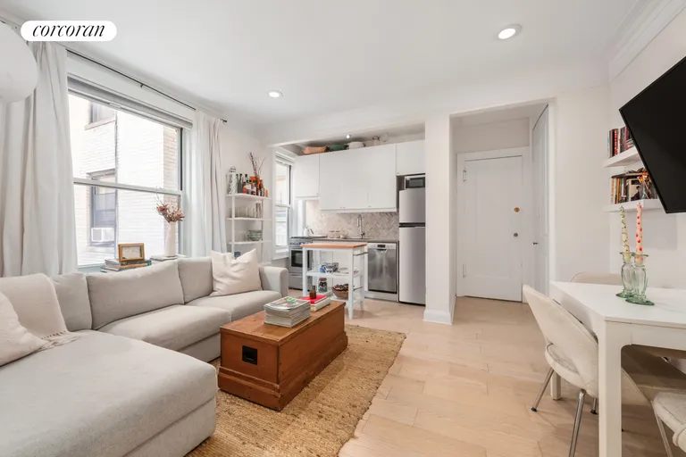 New York City Real Estate | View 59 Pineapple Street, 2L | 1 Bed, 1 Bath | View 1