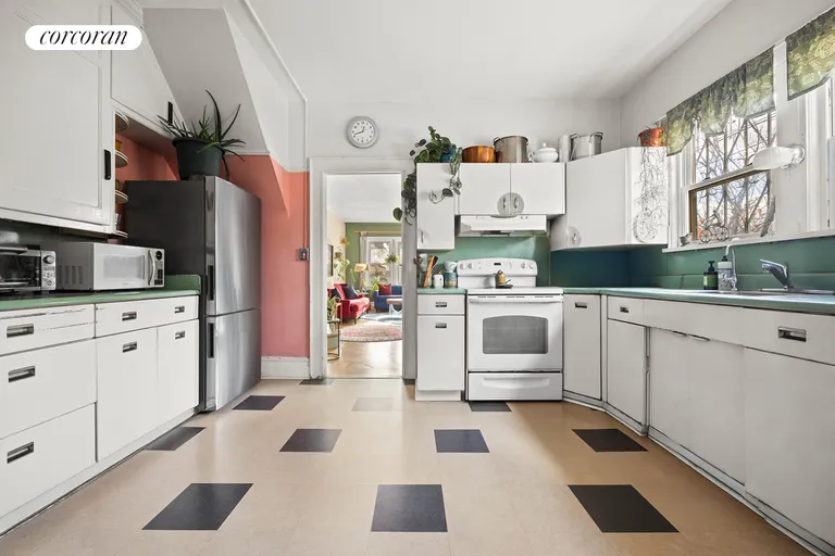 New York City Real Estate | View 771 Linden Boulevard | room 2 | View 3