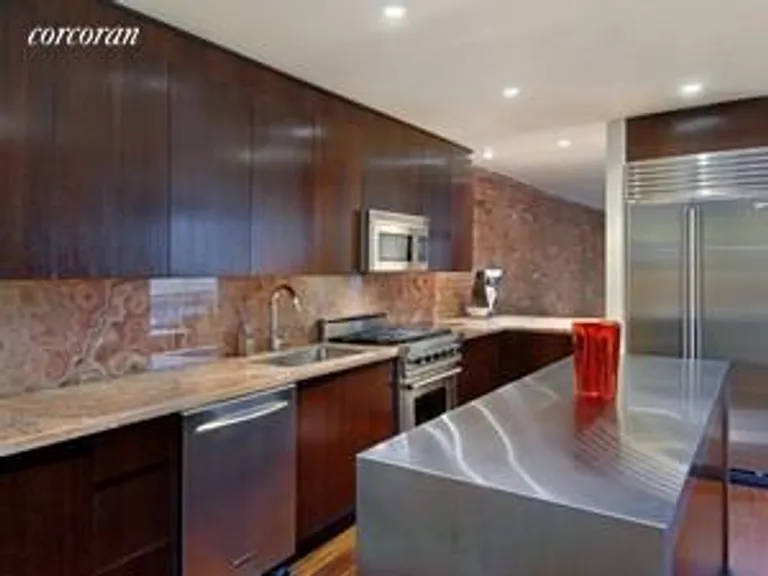 New York City Real Estate | View 7 Worth Street, 3 | 4 Beds, 2 Baths | View 1