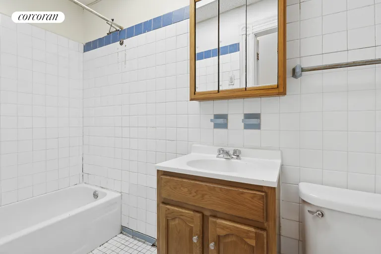 New York City Real Estate | View 62-60 60th Street | room 2 | View 3