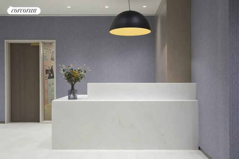 New York City Real Estate | View 3 Court Square, PH406 | room 37 | View 38