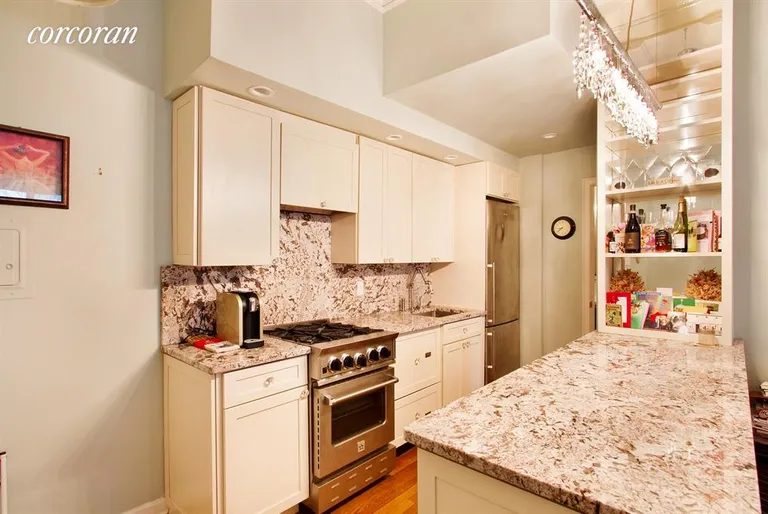 New York City Real Estate | View 22 Irving Place, 2C | Kitchen | View 2