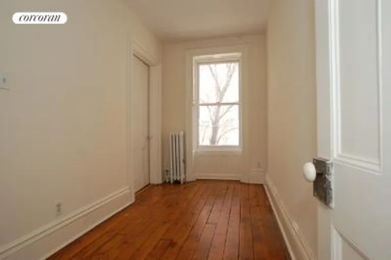 New York City Real Estate | View 9 South Elliott Place, 2 | room 4 | View 5