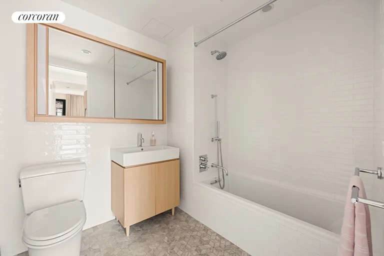 New York City Real Estate | View 145 President Street, 3A | Full Bathroom | View 23
