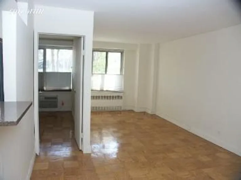 New York City Real Estate | View 400 Central Park West, 1M | room 1 | View 2