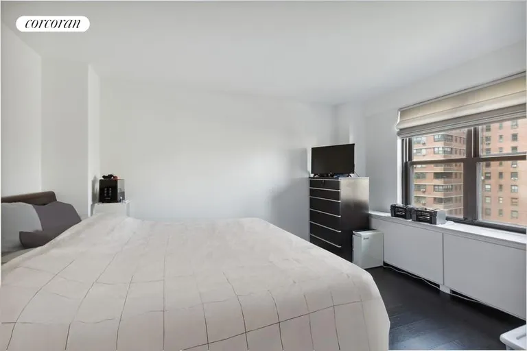 New York City Real Estate | View 266 East Broadway, B904 | room 3 | View 4