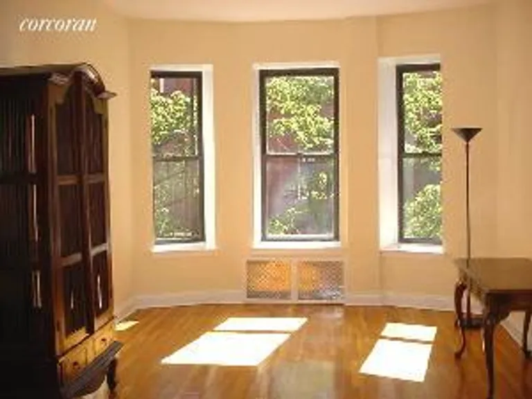 New York City Real Estate | View 30 East 95th Street, 2E | 1 Bed, 1 Bath | View 1
