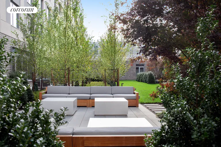 New York City Real Estate | View 11-12 30th Drive, PH727W | room 2 | View 3