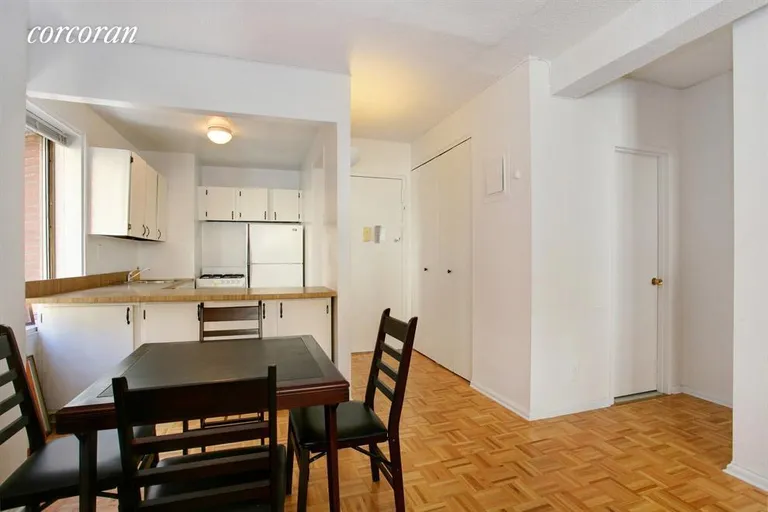New York City Real Estate | View 61 East 77th Street, 6D | room 2 | View 3